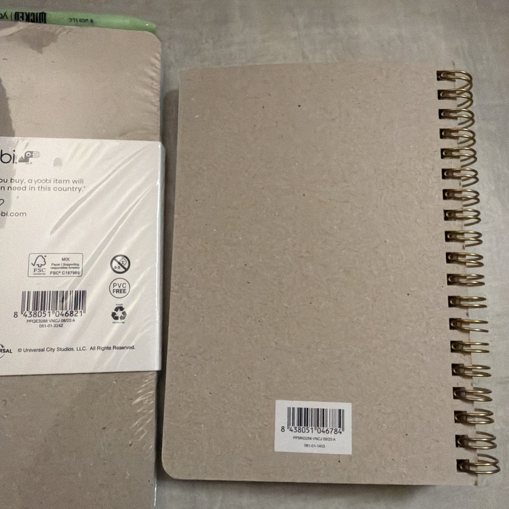 Wicked Limited Édition Yoobi Notepad Pen and Notepad w/ pen: Green Elphaba - Picture 11 of 11
